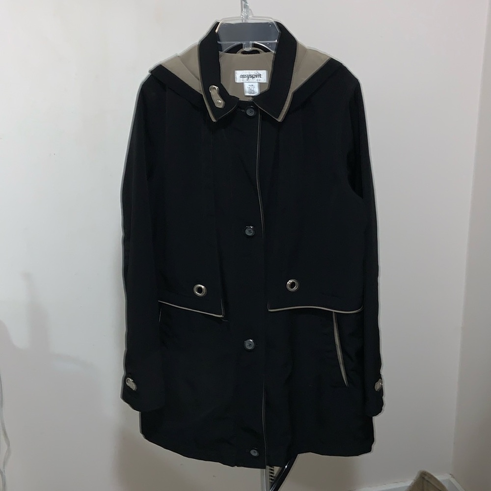 Easy Spirit Women’s Light Jacket with Detachable Hood